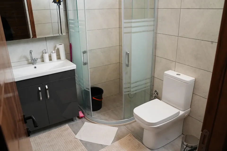 İsina Evi · Verandalı yaşam — iç mekân detayları