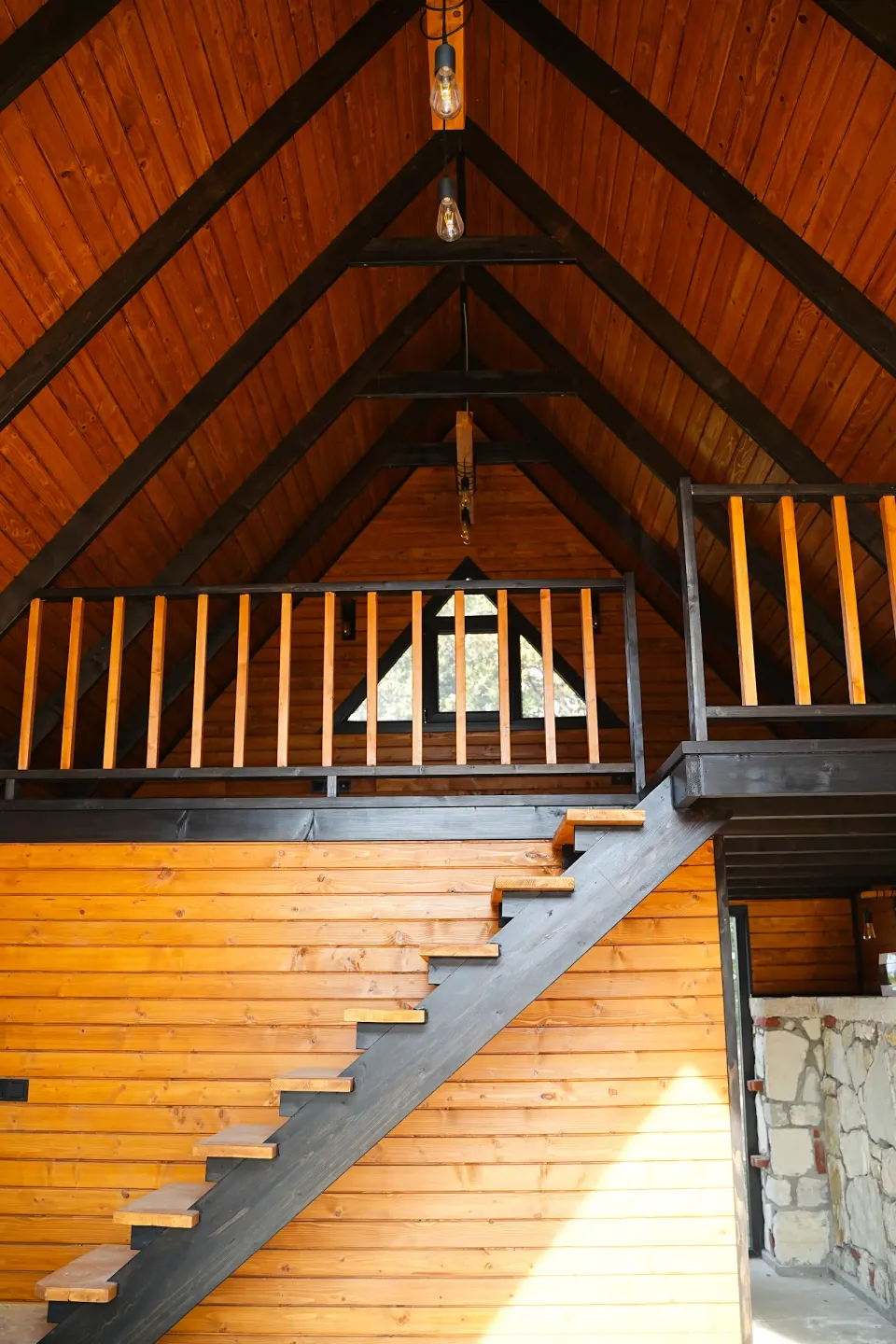 Kom Evi — iç mekân detayları
